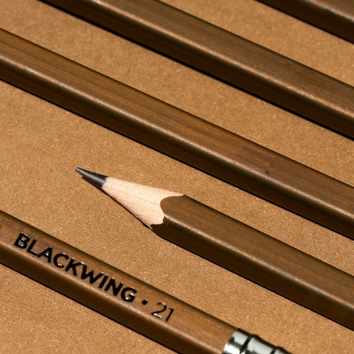 Blackwing - Volume 21 (Woodworking)