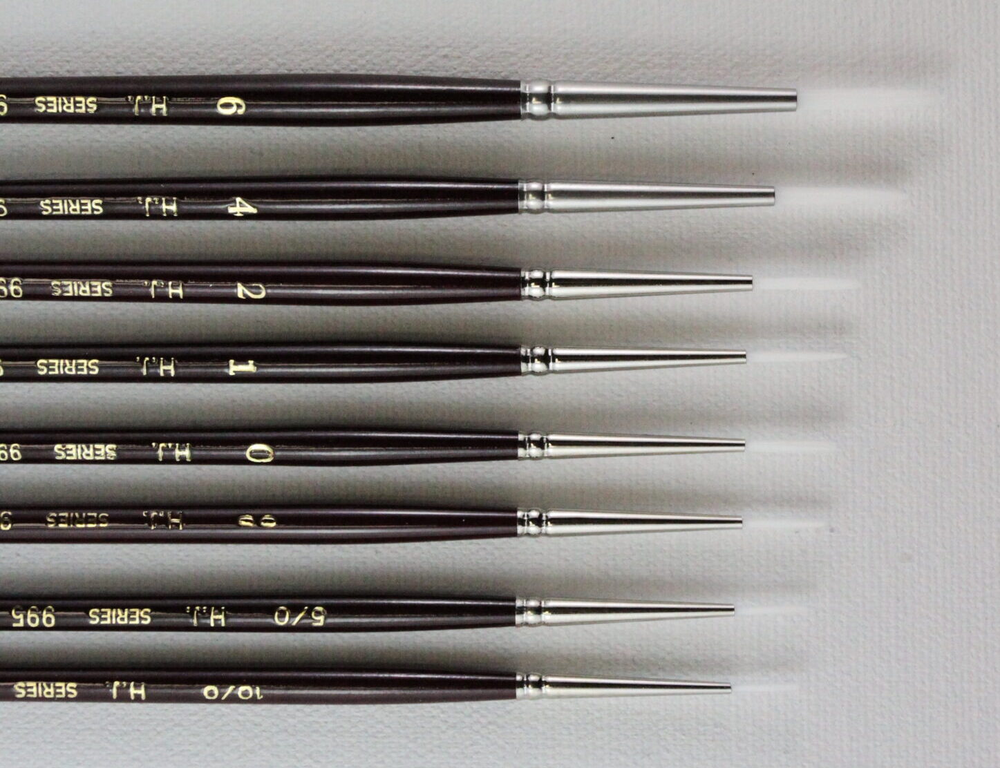 HJ - Brosses à manche court en taklon blanc 