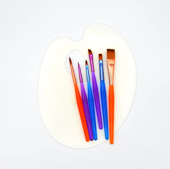 Palette et ensemble de 6 pinceaux